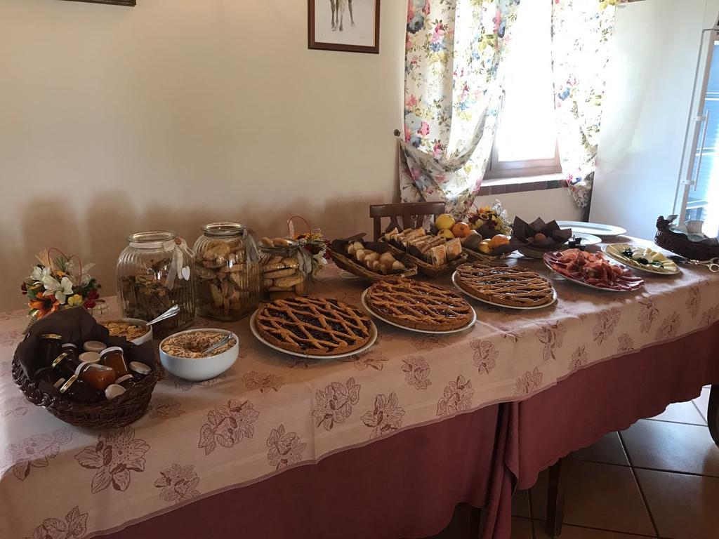 Agriturismo Podere Giulio Tarquinia Luaran gambar